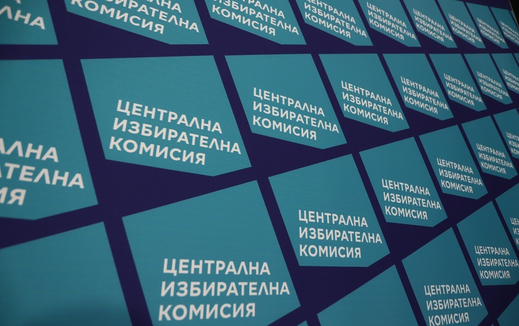 Ужас с предаването на бюлетините, още нито един РИК ...