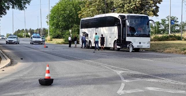 2 мелета с автобуси в Пазарджишко, има ранени