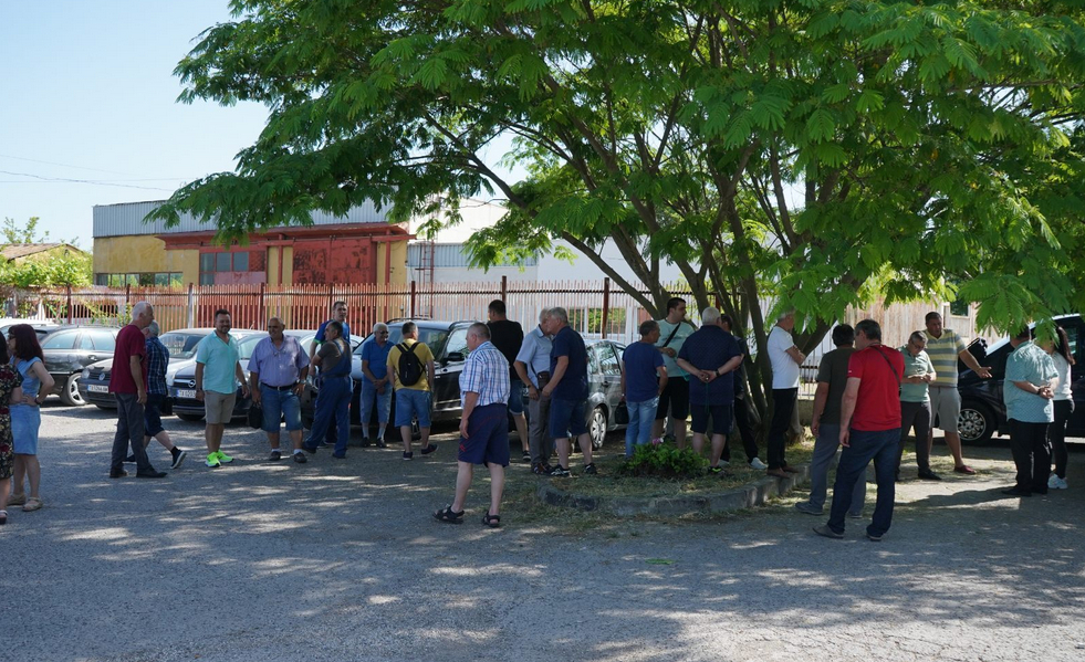 Голям наш град е в капан, градският транспорт спря