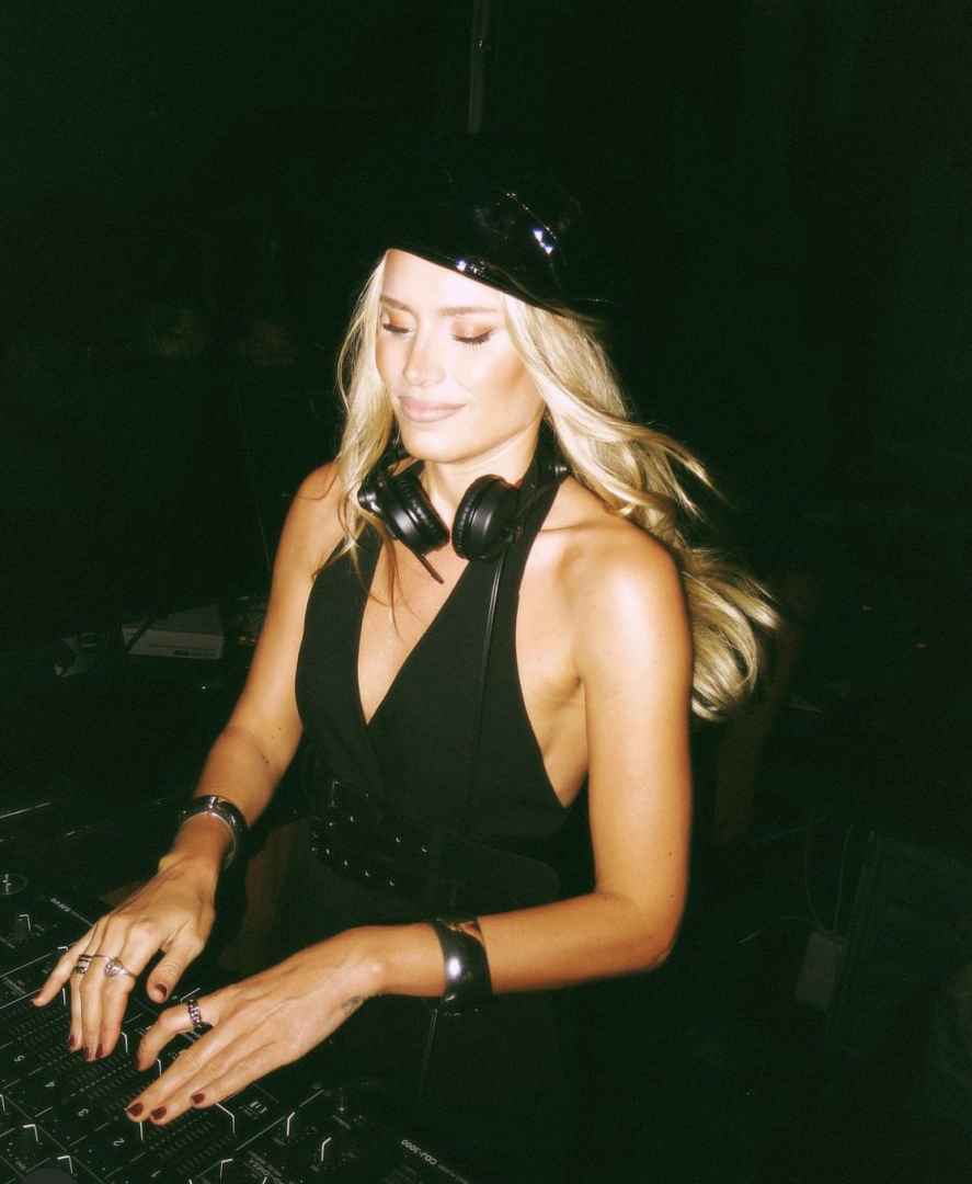 Актриса от хитовия сериал „Колекция Кадифе“ пуска на Hacienda Beach