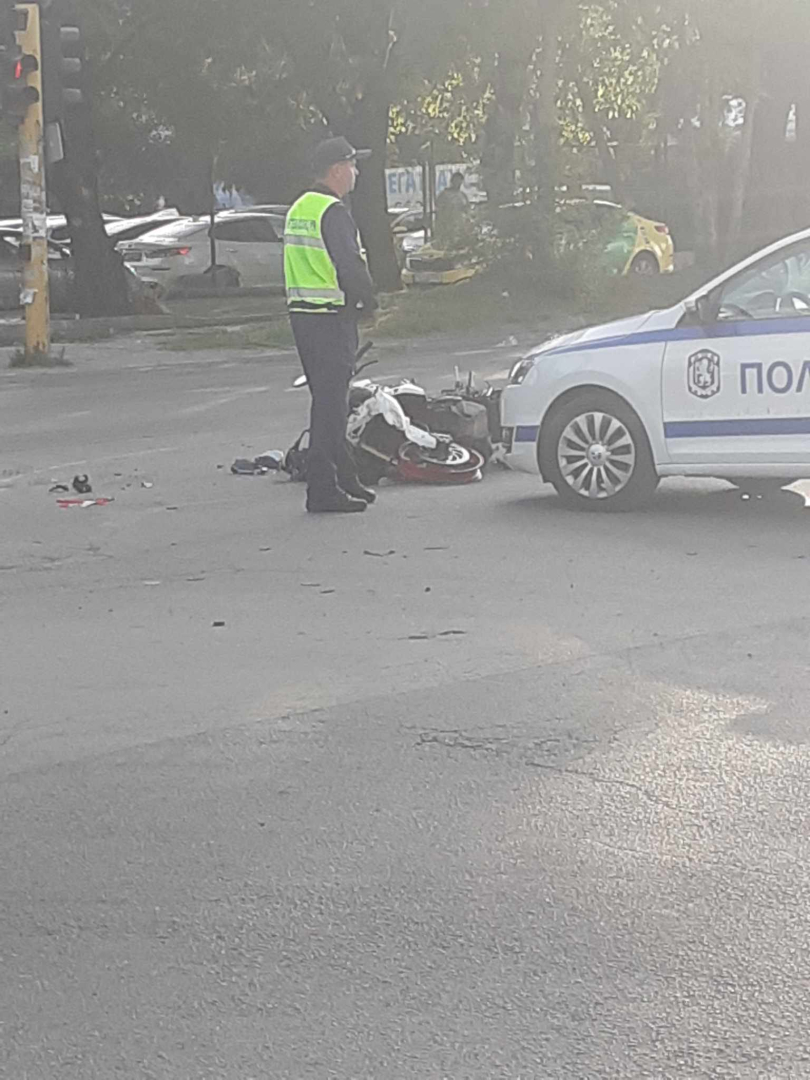 Шеста кървава катастрофа за дни в София, страшни СНИМКИ показват мелето