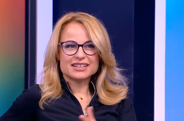 Цънцарова шокира зрителите на bTV в ранни зори, колегите й онемяха СНИМКИ