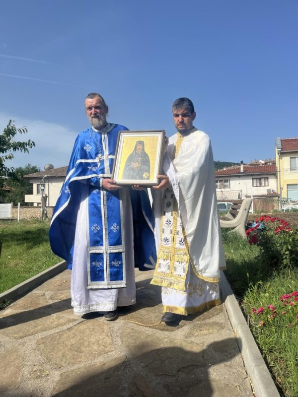 Сляпа жена се помоли на иконата на Св. Никифор Прокажения и се случи истинско чудо 