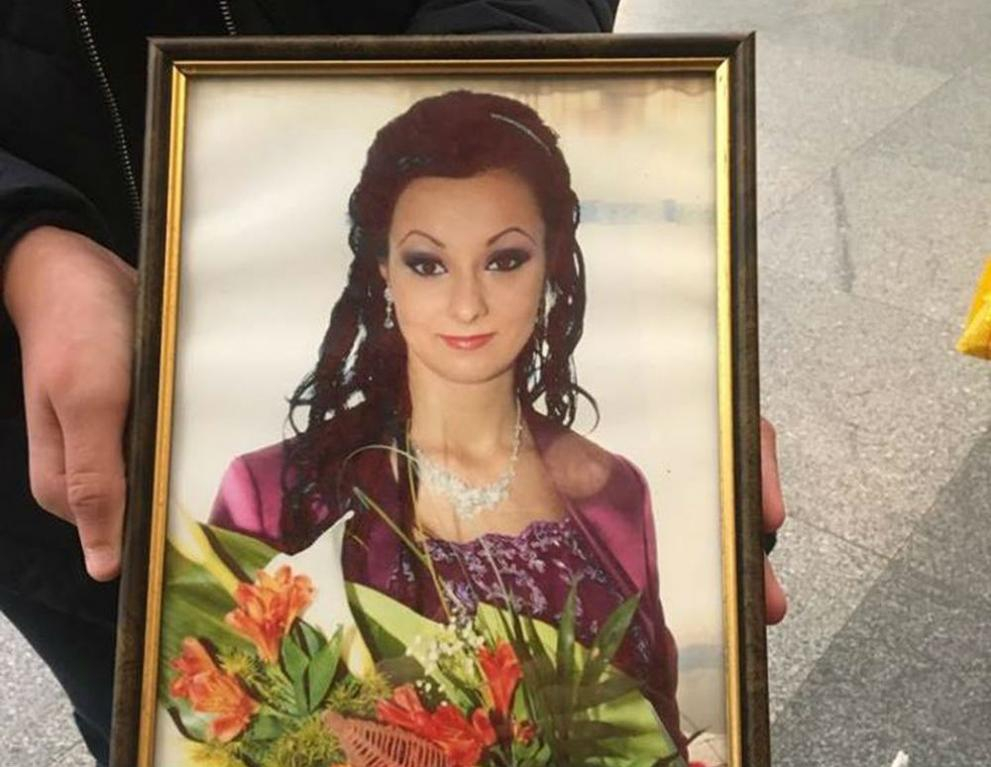 13 години след смъртта на 19 -г. родилка Деяна: Тепърва гледат експертизи 