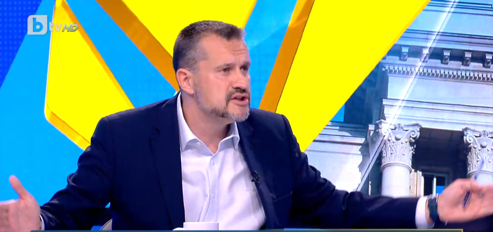 Мутренско събрание: Човек на Нинова: Вигенин пищи като жена! 