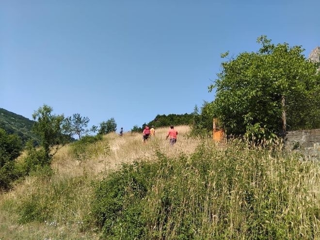 Мистерия обви смъртта на мъжа, полетял от 15 м. във Врачанския Балкан СНИМКИ 18+