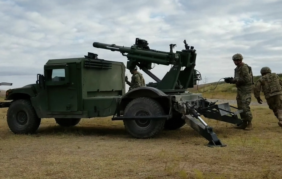 Украйна получи най-новата САУ Hawkeye от САЩ, кои са уникалните й особености СНИМКИ