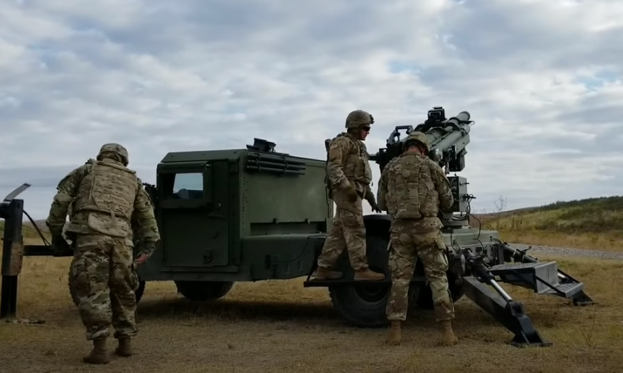 Украйна получи най-новата САУ Hawkeye от САЩ, кои са уникалните й особености СНИМКИ