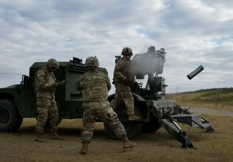 Украйна получи най-новата САУ Hawkeye от САЩ, кои са уникалните й особености СНИМКИ
