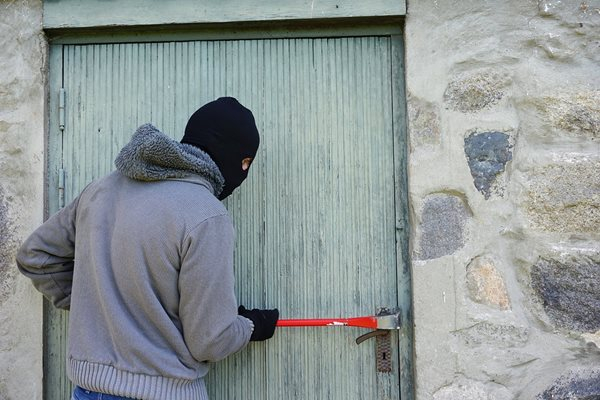 Методът на хавлията: Бич за плажуващите на морето