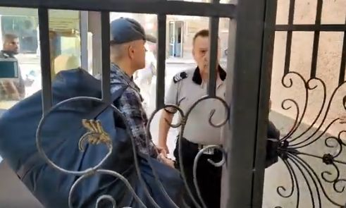 Експерт заплете мистерия за Брендо: Като знам колко е внимателен с рисковете, странно е, че...