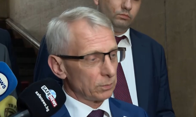 Денков с първи думи след срещата с Радев, цепи ли се коалицията 