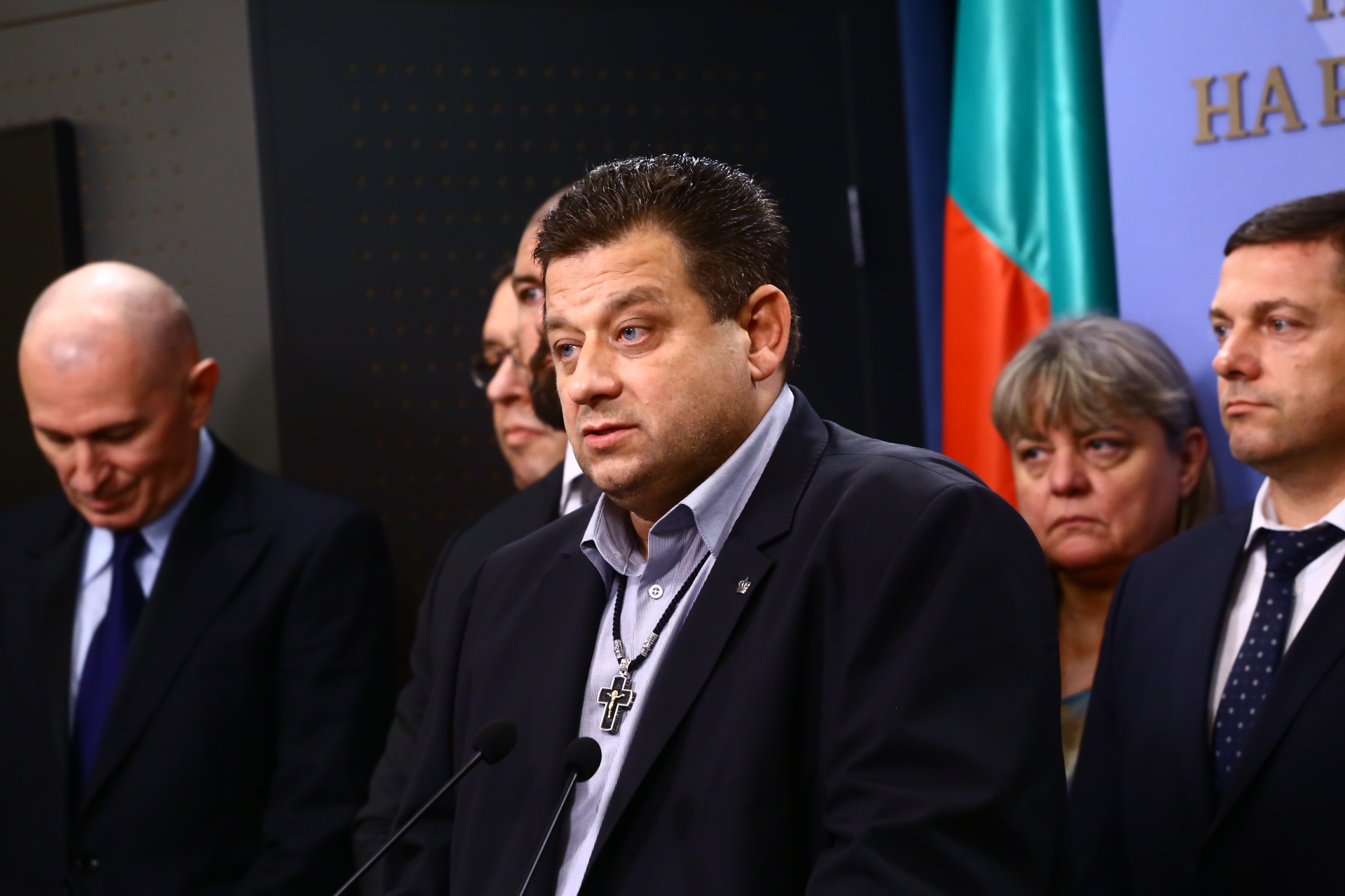Започна се: Марков вика спешно министри в НС заради...
