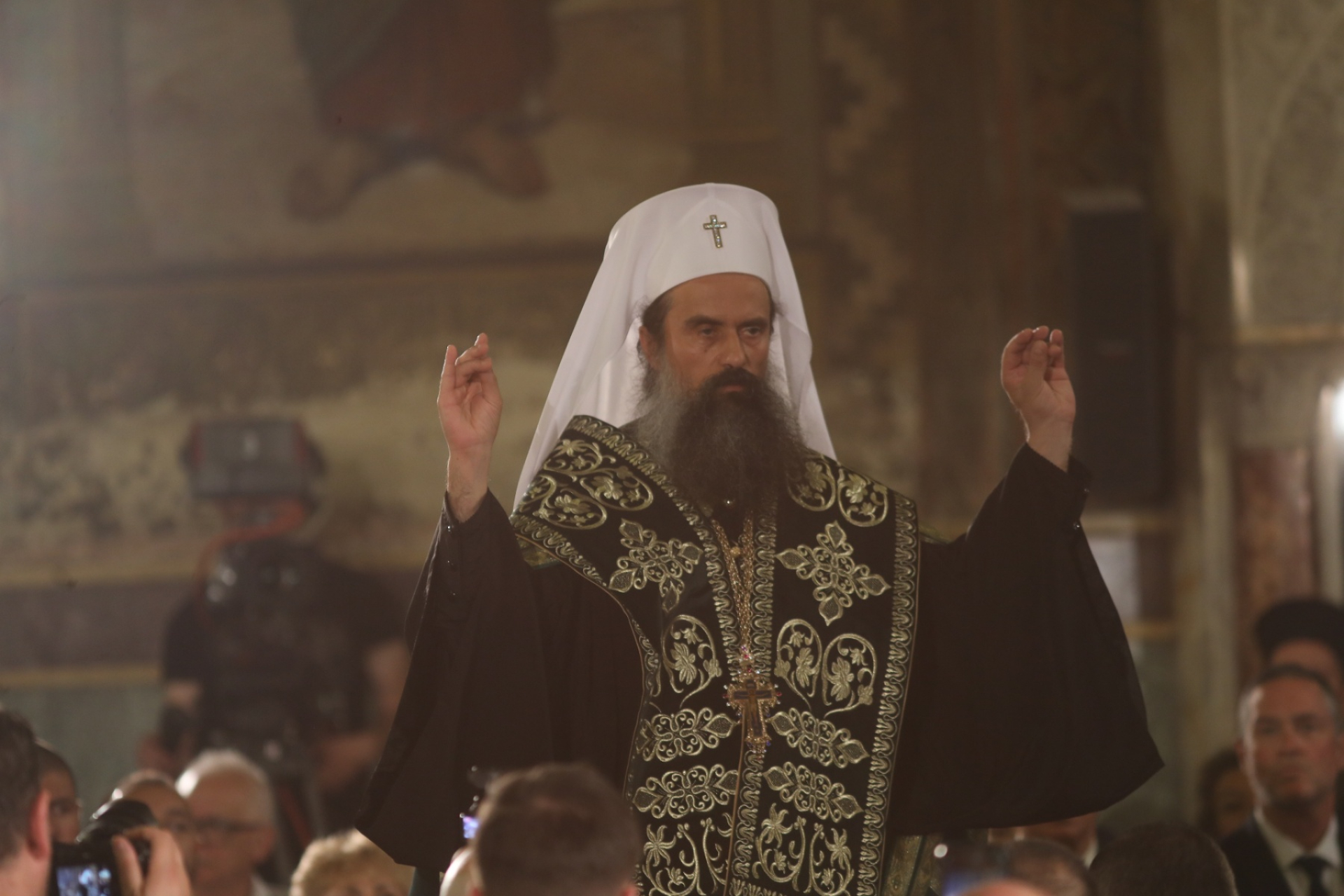 Църквата със спешни мерки срещу разводите