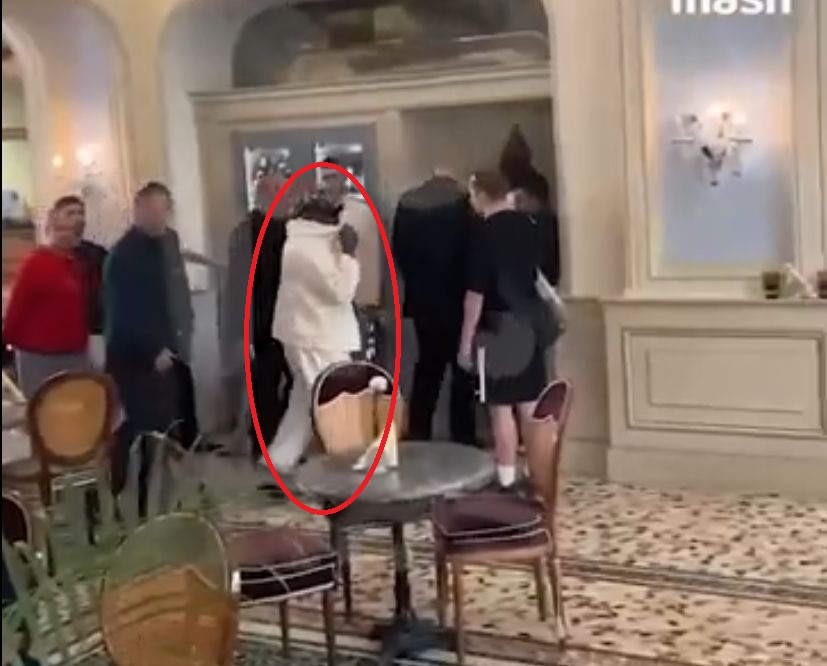 Кание Уест кацна в Москва и налази ресторантите СНИМКИ