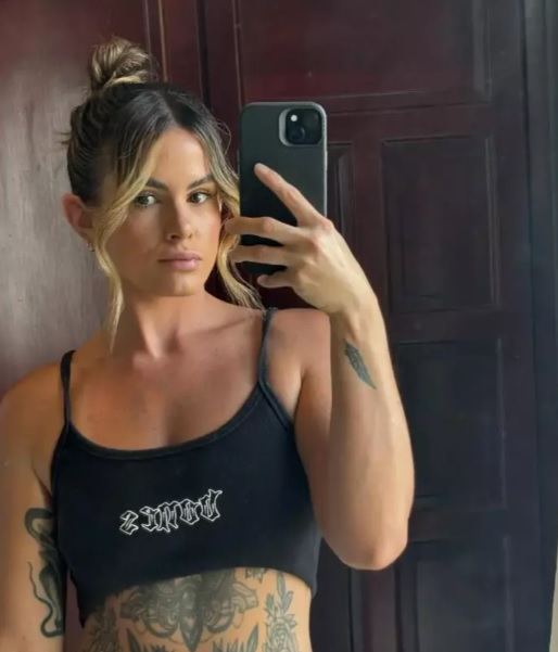 Жена стана порномоделка и се разочарова за 4 месеца СНИМКИ 18+