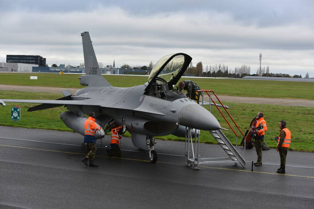Авиационен експерт с голяма новина за F-16 и Украйна  