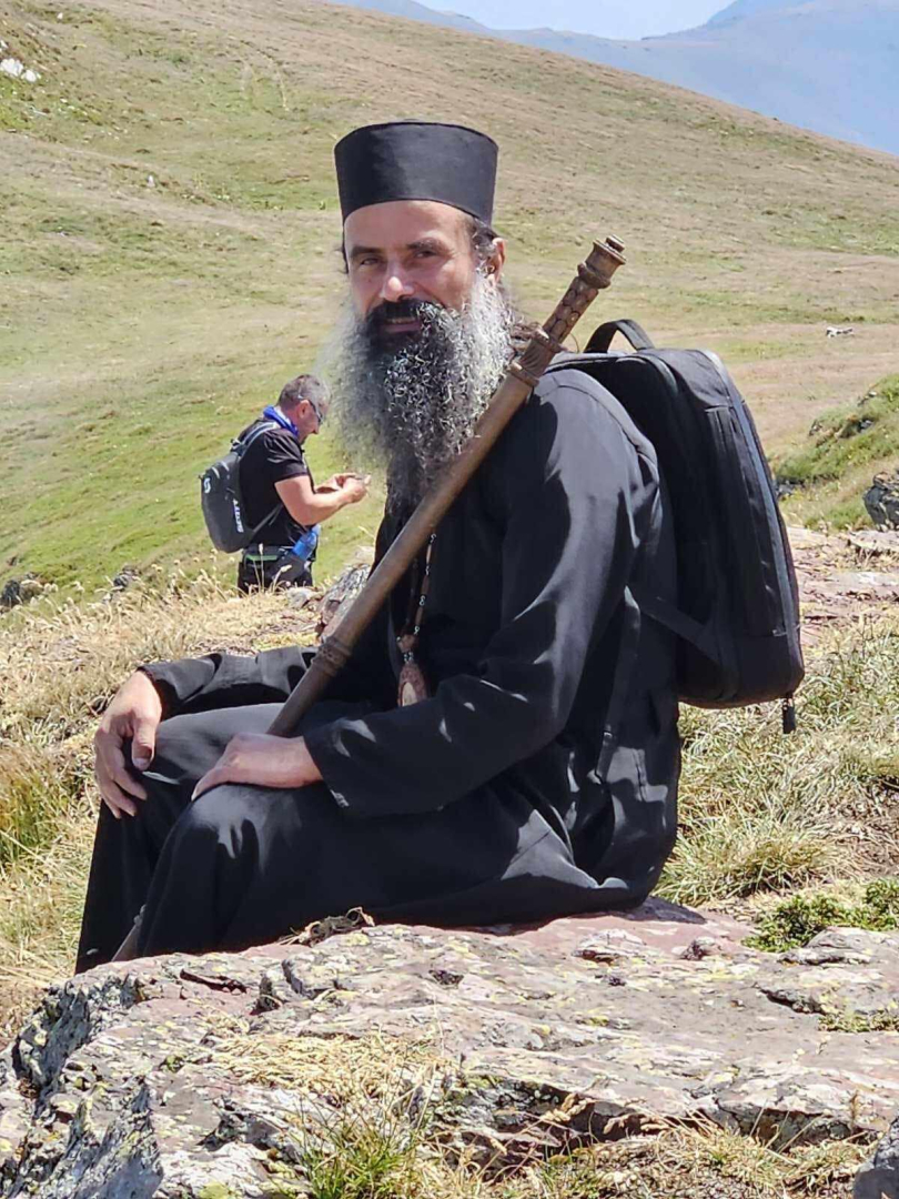 История с митрополит Даниил е хит в мрежата! Няма да повярвате къде е бил СНИМКИ