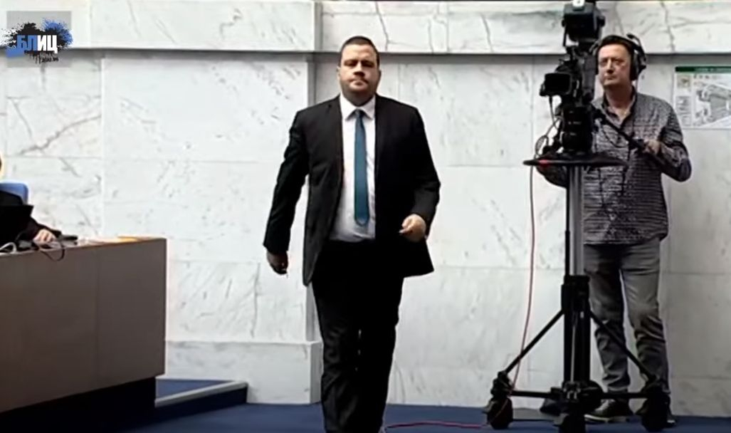Балабанов удари Лена заради Нотариуса и Пепи Еврото