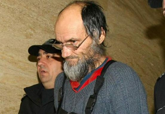 „Убиецът от пещерата“ удуши Елена, отряза лявата й гърда и издълба на челото ѝ кръст