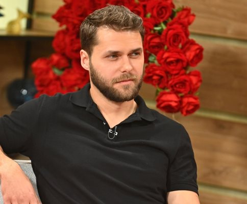 Тримата ергени се събраха, Алек го отнесе с жесток хейт СНИМКА