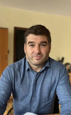 Бивш зам.-кмет на Разлог вдигна на крак ченгетата, отцепиха негова сграда 