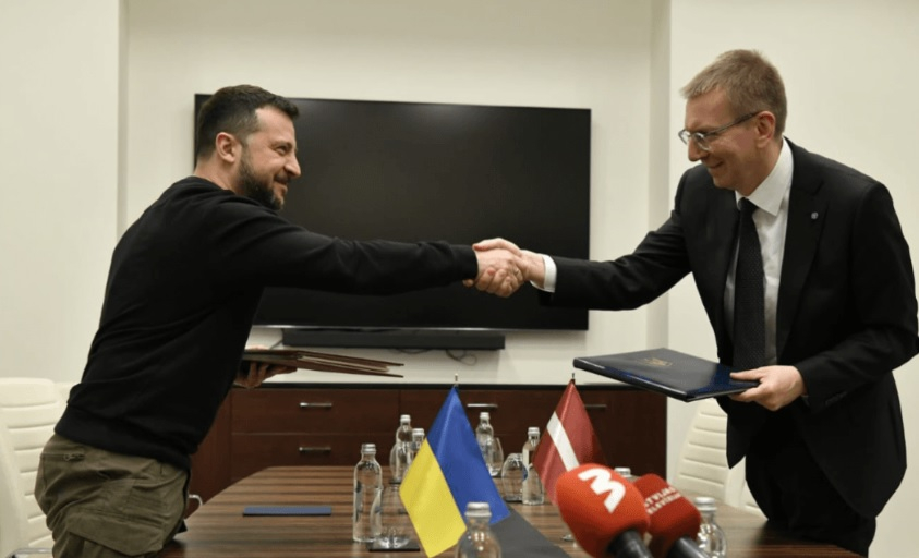 Президентът на Латвия посочи четири стъпки, които ще помогнат на Украйна да победи Русия