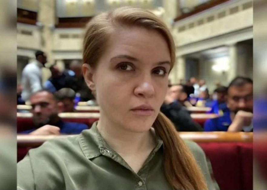 Нежното острие на Зеленски: Сирски е готов да подпише капитулацията на Украйна