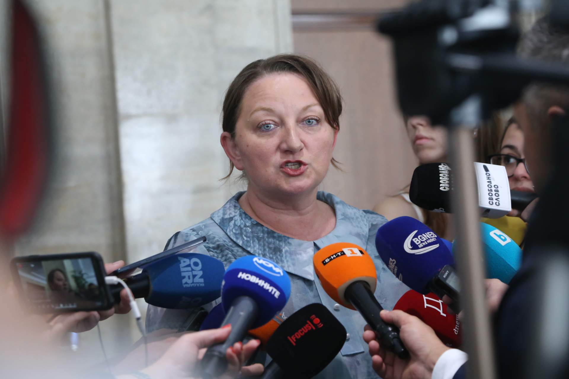 Сачева с важно предупреждение за Борисов 