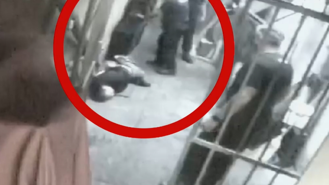 Брутален побой в столичен ресторант: 4 охранители смляха готвач ВИДЕО 18+