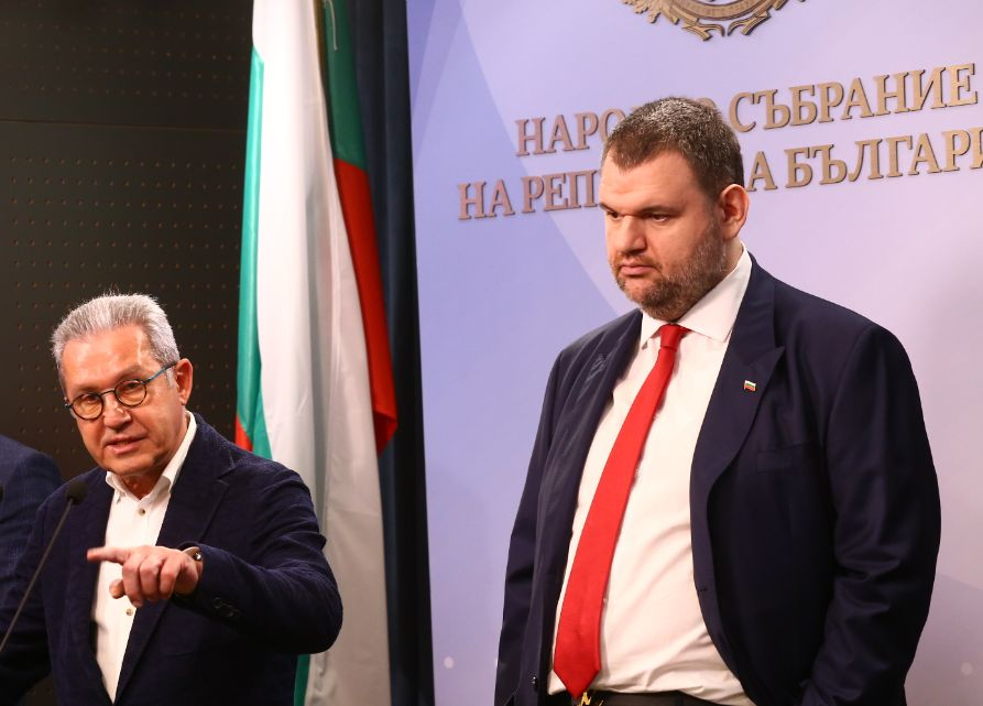 Цонев алармира: Извършват преврат срещу Пеевски!