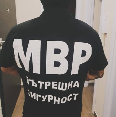 Бомбастични новини около сина на Нотариуса, работи в... СНИМКИ