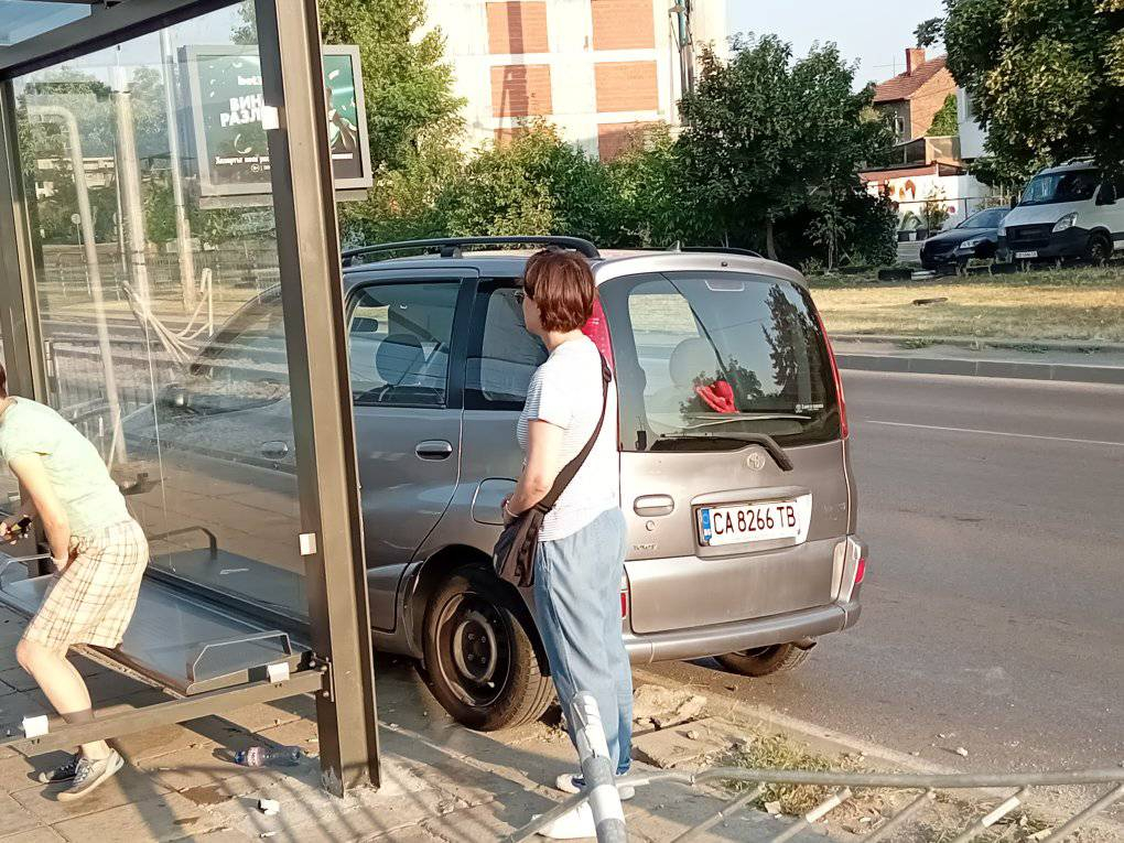Извънредна ситуация от ранни зори в София, ето какво се случва СНИМКИ