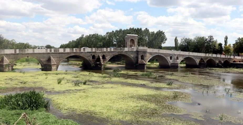 Апокалиптични СНИМКИ! Ето какво се случва в Одрин заради жегата