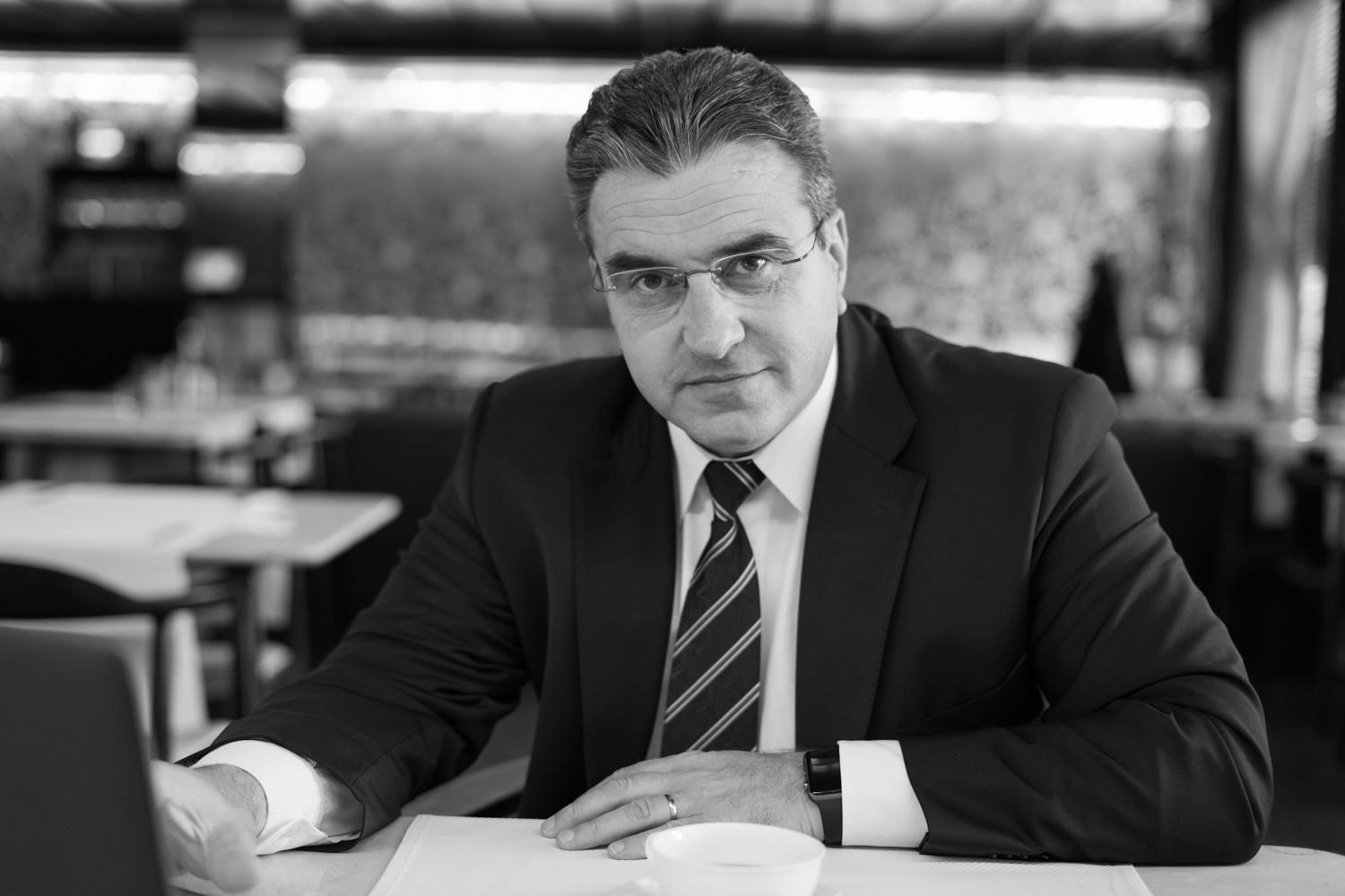 Писател изригна срещу "Кирчо и Мърморчо": Когато и да ги набият тези наглеци - ще е късно!