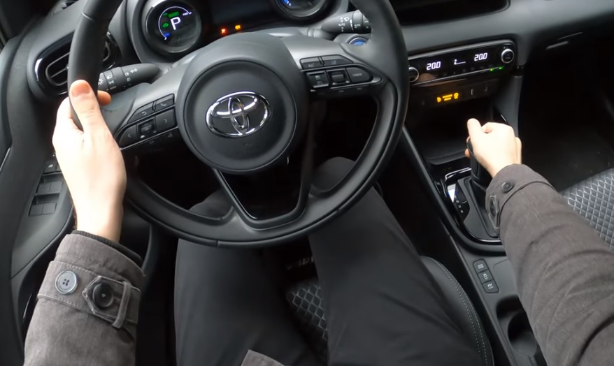 Toyota разработи фитнес седалка за шофьорите, ето как работи ВИДЕО
