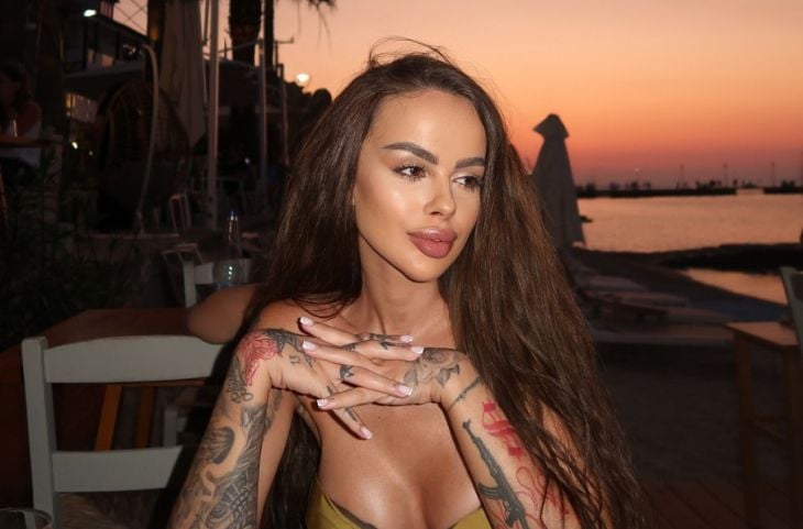 Без задръжки: Сузанита се пусна гола от... Снимка 18+