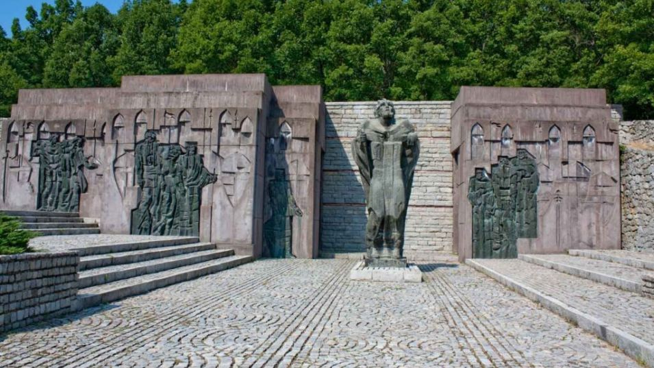 "Българската епопея" – от началото на ХI век до битката при Ключ (29 юли 1014 г.)