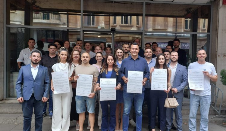 БСП създава широко ляво обединение - ето кои партии се включват! СНИМКИ