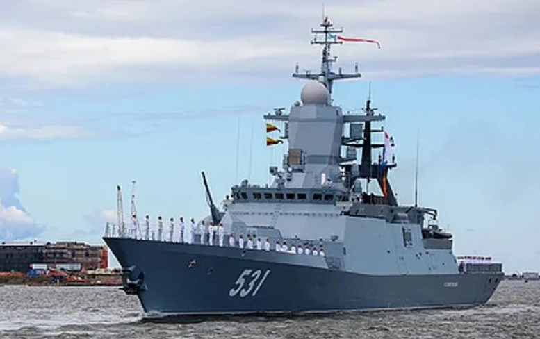 Замириса на барут във Финския залив: Руска корвета и китайски разрушител...
