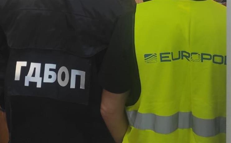 Родната ГДБОП удари в Румъния, арестуваните прибирали по 10 хил. евро за...