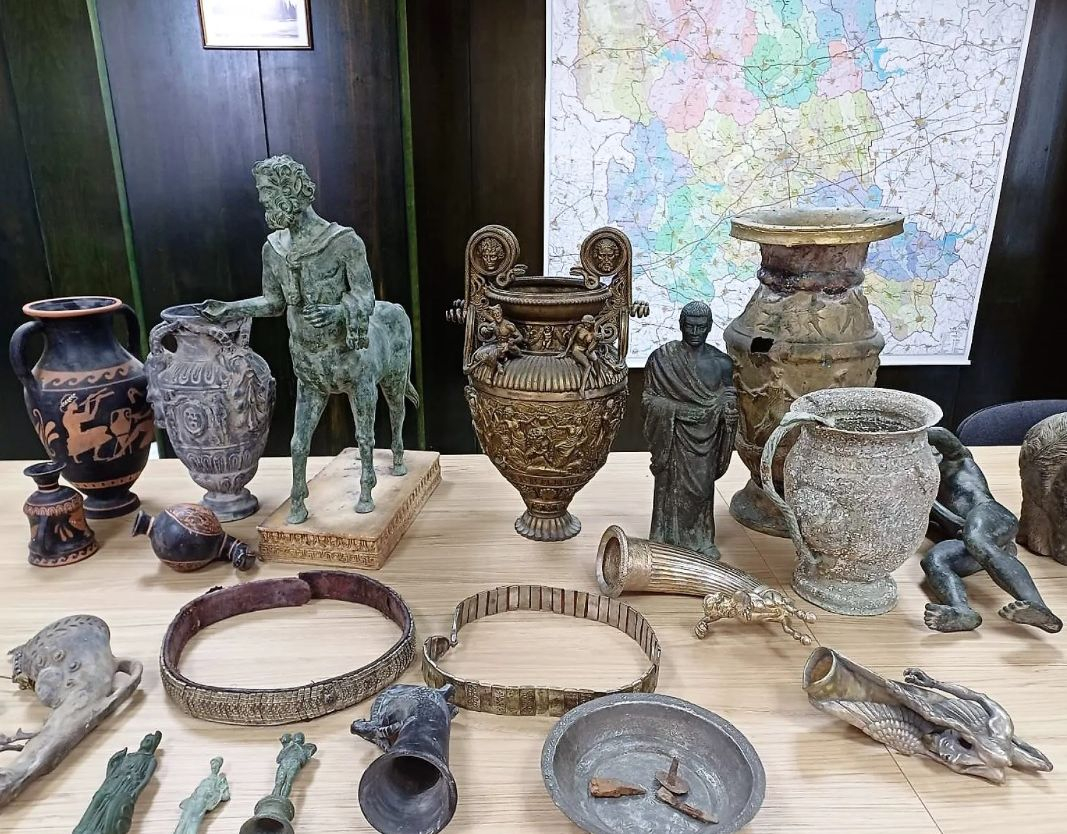 Археолог разкри какви са крадените находки, намерени от ГДБОП СНИМКИ