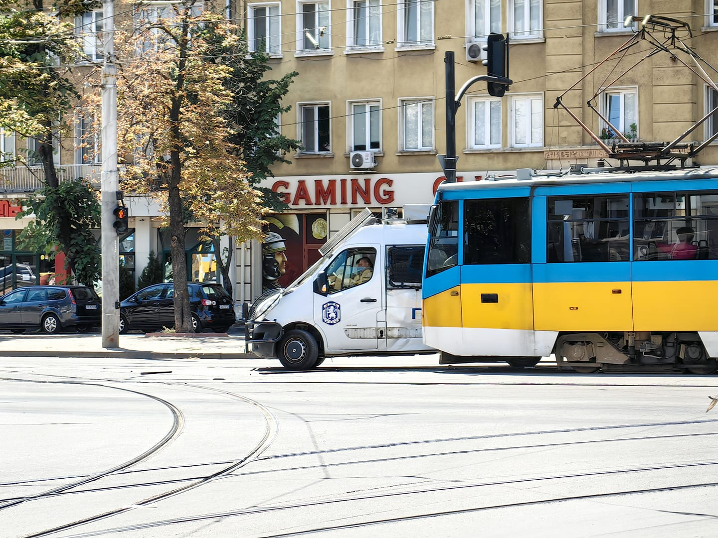 Кошмарна ситуация на Лъвов мост в София, столичани не вярват на очите си СНИМКИ