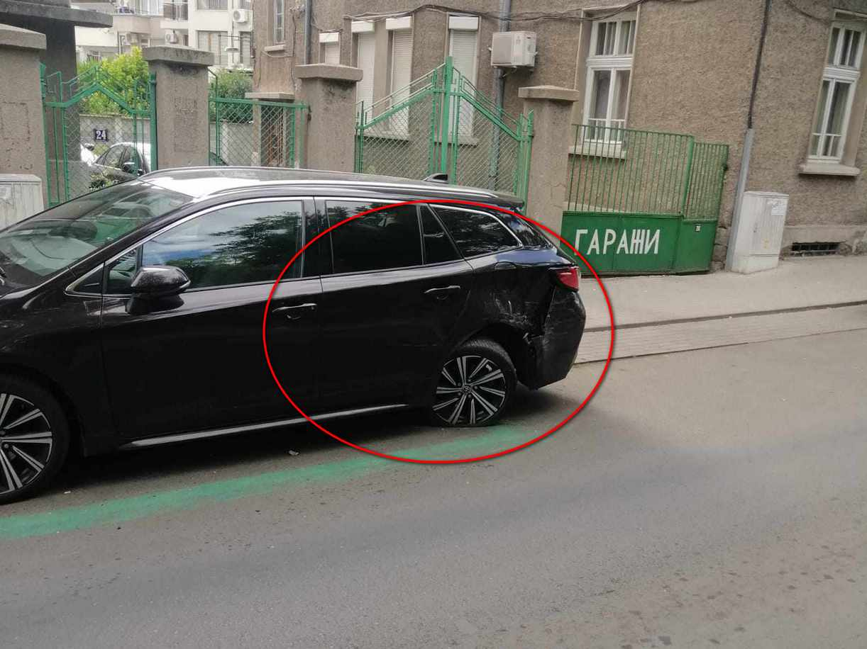 Пиян катастрофира в Бургас, заряза колата, за да си допие