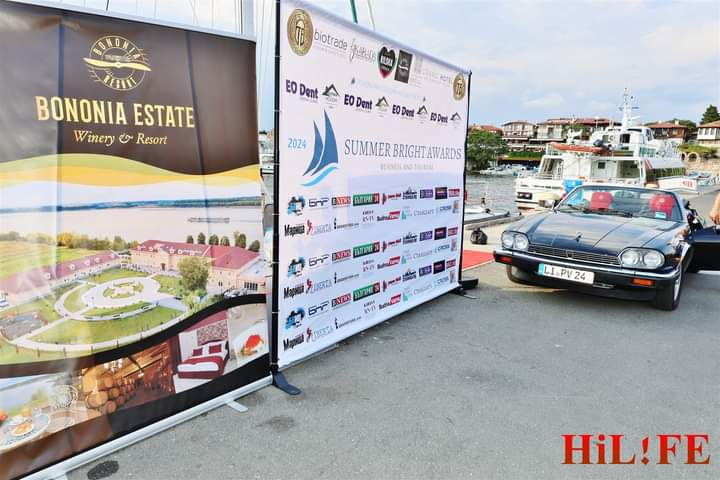 Наградиха туристическият бранш на Summer Bright Awards на яхта в морето СНИМКИ