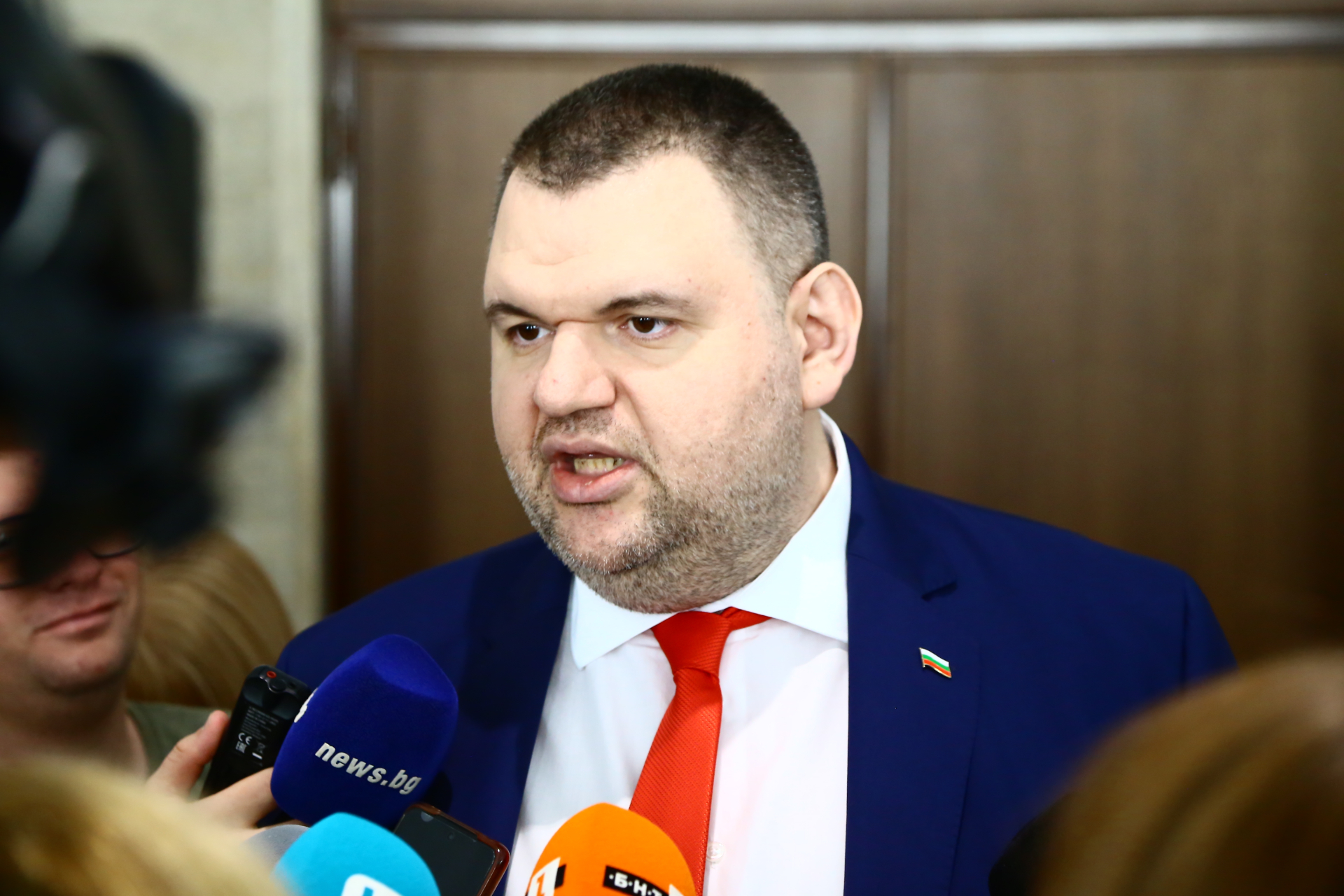 Ексклузивно! Пеевски разкри за нови тайни срещи на ПП-ДБ в офиса на Христо Иванов! Готви се коалицията на Москва!
