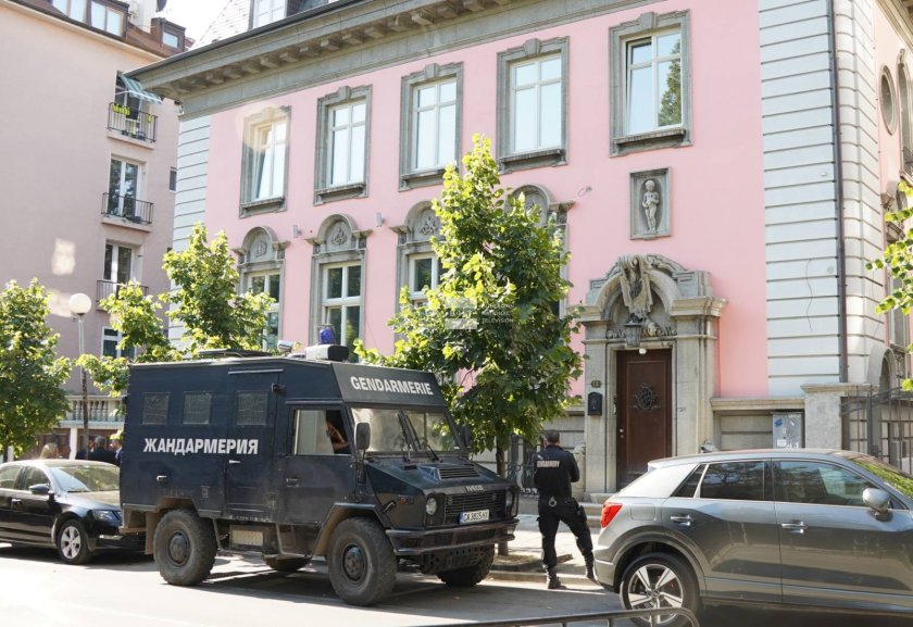 Първи СНИМКИ от обиските в имотите на Вълка, спецакция тече и в Кърджали ВИДЕО