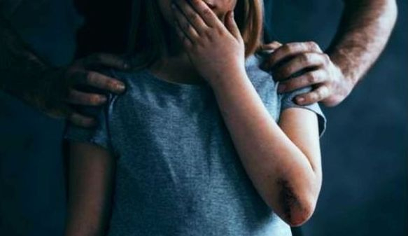 61-г. изверг блудства с невръстните дечица на свой колега, а сега...