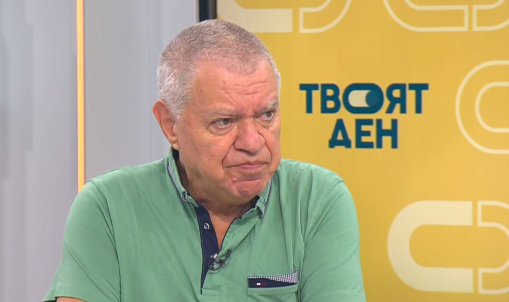 Проф. Константинов: Президентът не може да прави това!