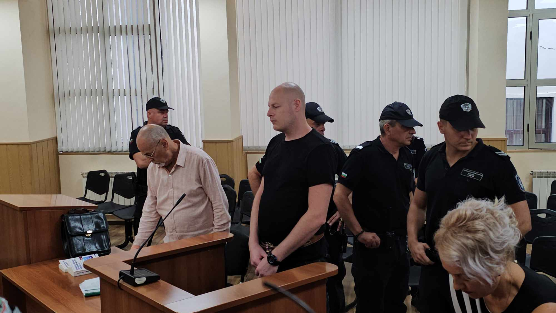 Скандален обрат на делото "Цалапица" заради голите снимки на фаталната Яница